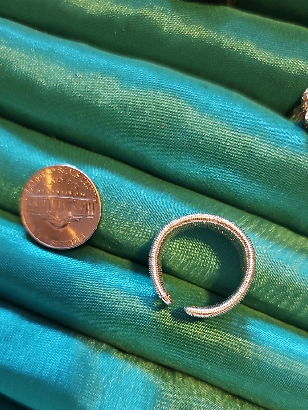 Beautiful String Adjustable Ring - Picture 5 of 5